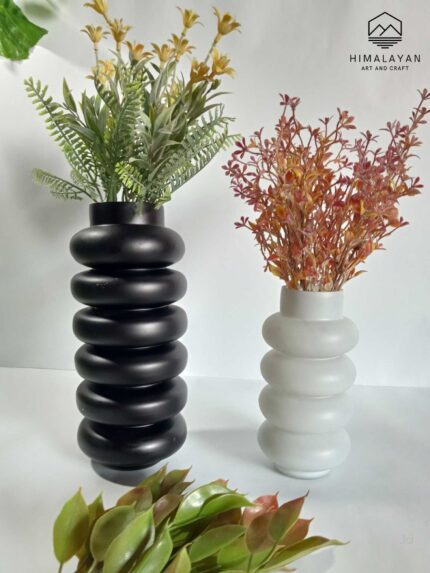 Perural Circle Ceramic White and Black Vases