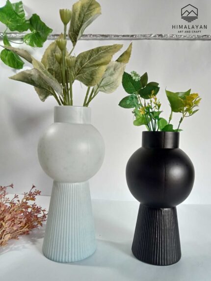 Set of 2 Minimalist Round Shape Nordic Vases